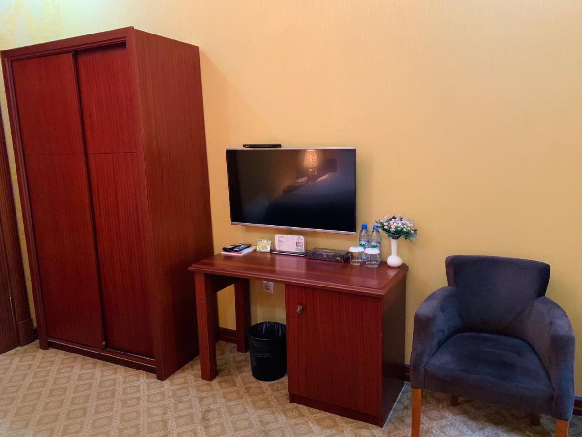 Clover Hotel Baku Formula 1 View Eksteriør bilde