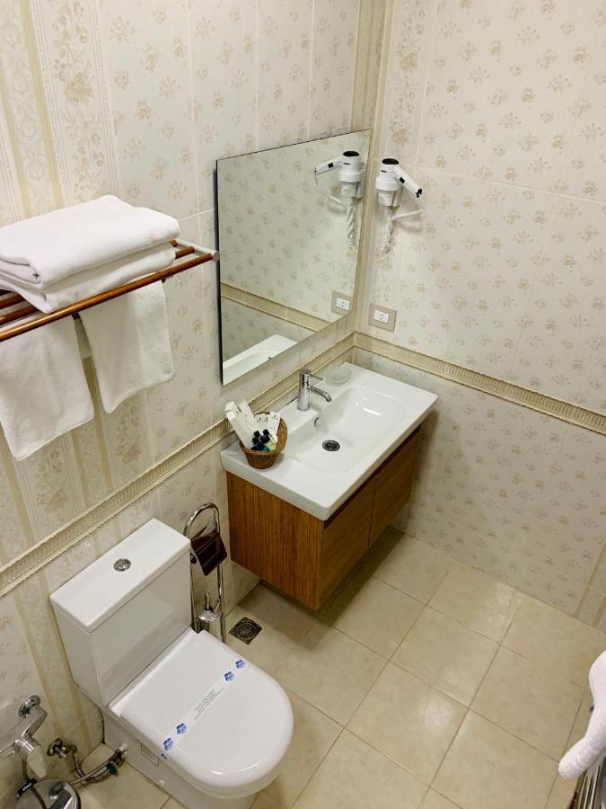 Clover Hotel Baku Formula 1 View Eksteriør bilde