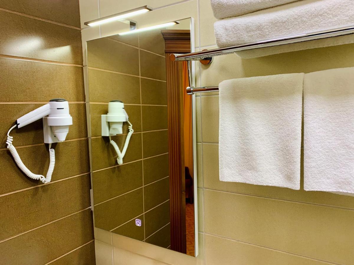 Clover Hotel Baku Formula 1 View Eksteriør bilde
